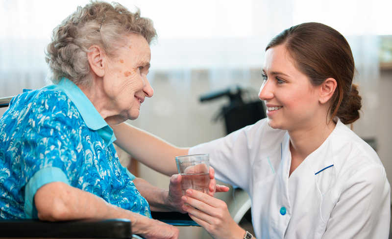 استخدام پرستار سالمند در پونک ( هزینه استخدام )