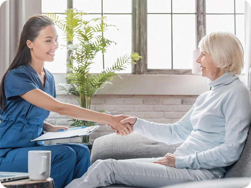 پرستار سالمند در منزل | (خدمات نگهداری سالمند) + 15% تخفیف 22 شرایط استخدام پرستار سالمند در منزل